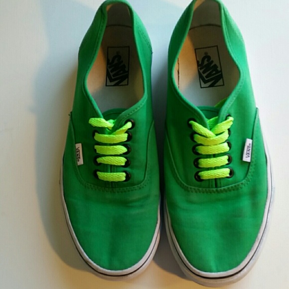 Vans Other - VANS OFF THE WALL SNEAKERS GREEN VINTAGE